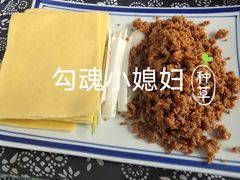 -八两八金·莱芜特色炒鸡(市南漳浦路店)