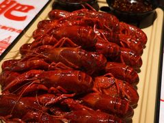 -肥肥虾庄·金牌油焖大虾(汉街SKP店)