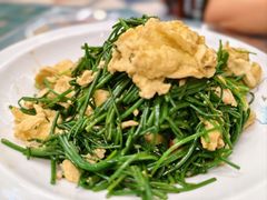 沙葱炒蛋-乡村馕坑肉·烧烤·新疆菜·本地人更爱吃(阿勒泰首店)
