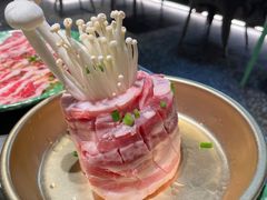 猪五花-欧巴炭烤肉오빠숯불구이(南京东路店)
