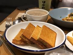咖椰吐司-HELLO 27 意面·沙拉·帕尼尼