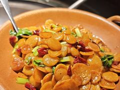 -挂旗柴锅鸡(蚌山区嘉年华店)