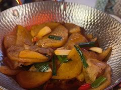 -隔壁老王·家常云南菜(花巷店)