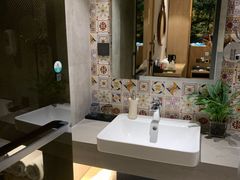 -秋果酒店(北京中日友好医院和平里地铁站店)