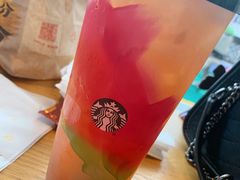 冰摇桃桃乌龙茶-星巴克(大庆让胡路万达广场店)