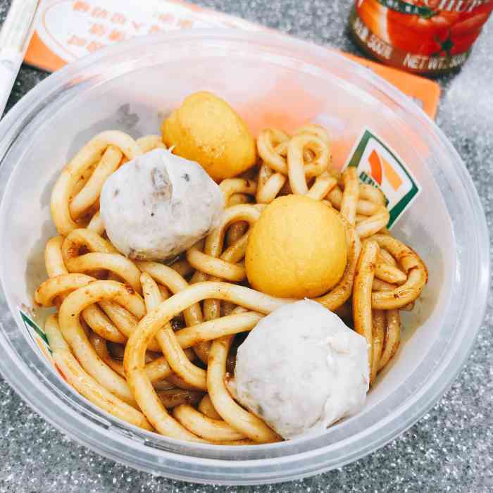 7-eleven(711)(福田科技)-7037-"服务极其差,便利店就是快,速食,点了