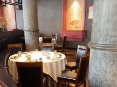 -八府香鸭·啫啫煲(华山路店)