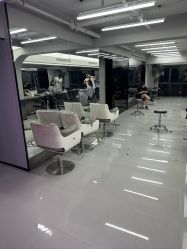 -宫铭烫发染发接发店