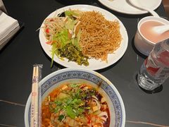 -涨巢·潮玩水疗局