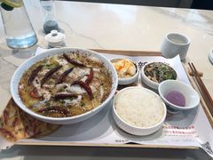 -渔语鱼酸菜鱼新川菜(来福士店)