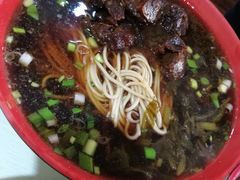 -小龙大肉面馆