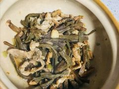 干豆角炒肉-魏四小鱼锅贴王