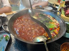 -鹿鸣山草本茶香火锅(园西路店)