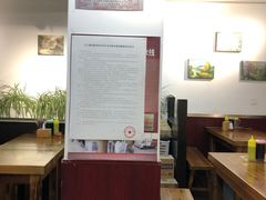-丽虹云南过桥米线(兴工街店)