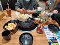 -肥肥虾庄·金牌油焖大虾(杨园滨江时代walk店)