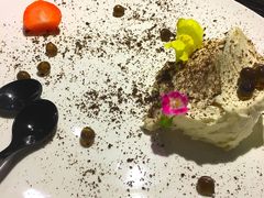 -HIHE Bistro·Oyster Bar(华熙live店)