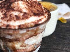-莓园冰淇淋店