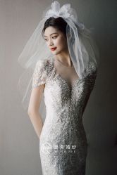 -曼青婚纱礼服馆