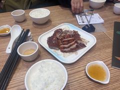 -裕记烧腊连锁餐饮(国商分店)