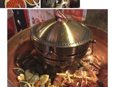 -鲜入围煮花胶鸡海鲜火锅