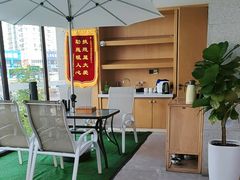 -赶海部落海鲜城(海阳路店)