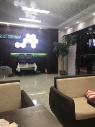 点击看大图 -痘院士专业祛痘皮肤管理