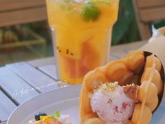 草莓鸡蛋仔-CHILLAX轻乐时(侨建·Hi City店)