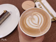 -法桐蛋糕·手作面包(万达公馆店)