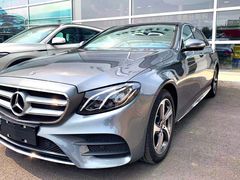 -上海星瀚奔驰4S店(红柳路店)