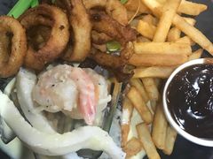 -12 Rocks Beach Bar Cafe