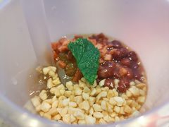 荷田冰粉-老佛爷铜炉蛙锅(东门老街店)