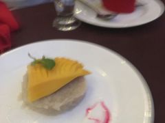 -Neary Khmer Restaurant
