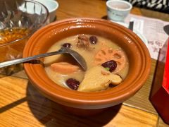 -黄泥岗·地道湖北菜(奥特莱斯店)