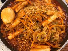 炒年糕-姜虎东白丁韩国烤肉(吉利大厦店)