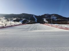 -鳌山滑雪度假区