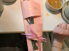 -左庭右院鲜牛肉火锅(金山万达店)
