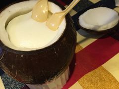 -志龙皇冠吃货椰子铺
