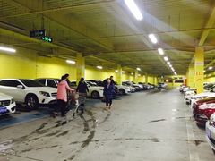 -欧尚超市苏州店停车场(金鸡湖路店)