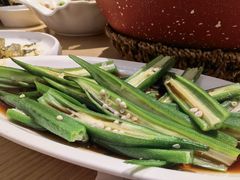 -渝信川菜 · 川味家常菜(财富购物中心店)
