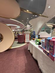 -奈尔宝·国风主题儿童乐园·亲子餐厅(豫园商城店)