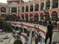 -佛罗伦萨小镇广佛名品奥特莱斯(疏港路店)