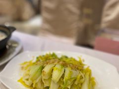 蒜蓉粉丝蒸娃娃菜-东方御宴海鲜酒楼(棕泉酒店)