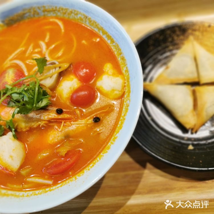 在大众点评买了39块钱券还送了水果卷。性价比很高