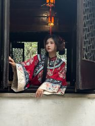 -一揽芳华汉服旗袍体验馆(拙政园店)