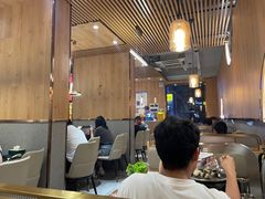 -围炉肉舍•炭烤活鳗•丹东海鲜烤肉(步行街店)