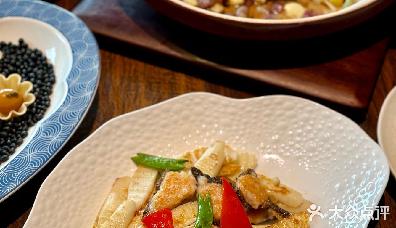 顺德也有在中式庭院里，吃精致“漂亮饭”！