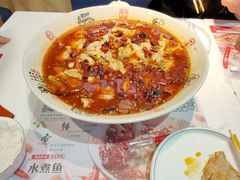 -辣小妮de川菜馆(红旗Mall店)