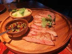 卡拉山火塘烧肉-花马天堂云南餐厅 Lost Heaven(外滩店)