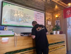 -芒果树国际儿童摄影(月亮河店)
