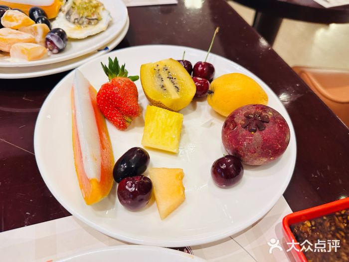 荣誉国际酒店-云顶旋转餐厅图片